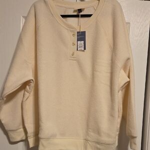 Universal Thread Off-White Textured Button-Up Top